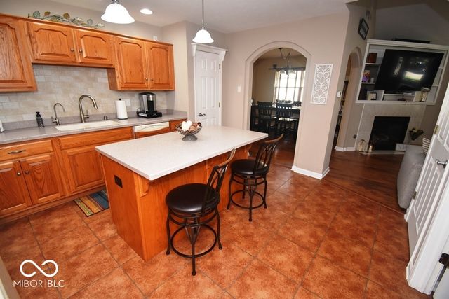 933 Amesbury Court, Indianapolis, IN 46217