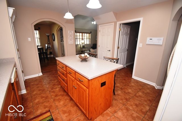 933 Amesbury Court, Indianapolis, IN 46217