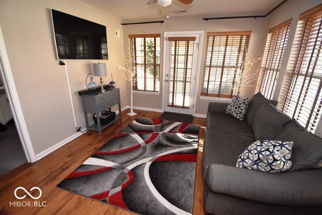 933 Amesbury Court, Indianapolis, IN 46217