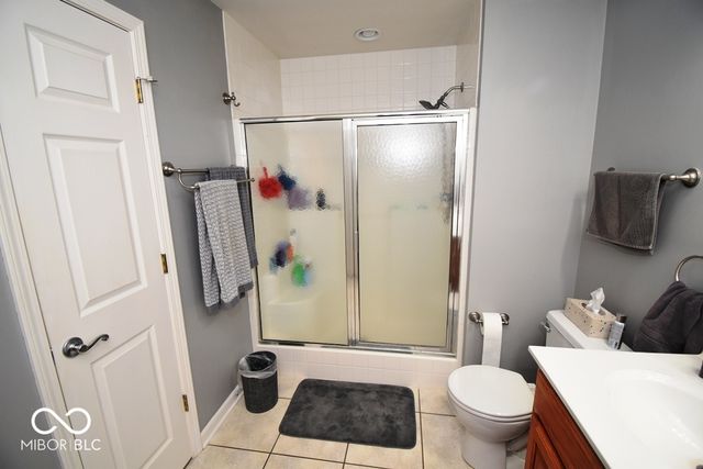 933 Amesbury Court, Indianapolis, IN 46217