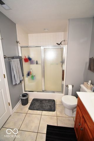 933 Amesbury Court, Indianapolis, IN 46217