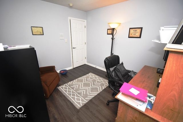 933 Amesbury Court, Indianapolis, IN 46217