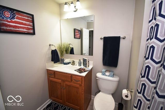 933 Amesbury Court, Indianapolis, IN 46217