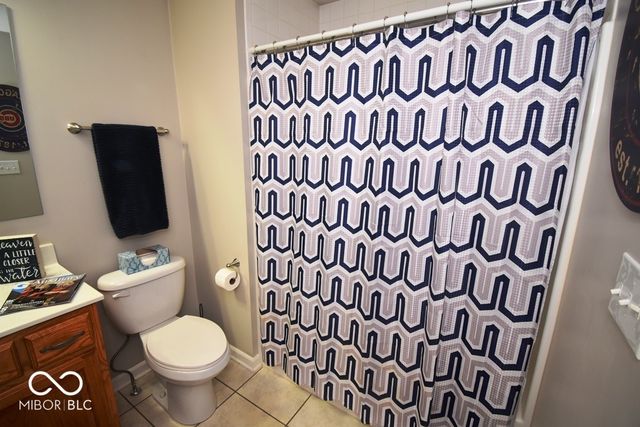 933 Amesbury Court, Indianapolis, IN 46217