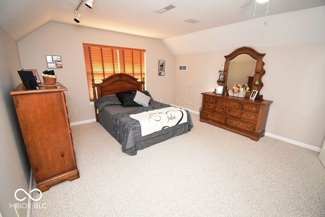 933 Amesbury Court, Indianapolis, IN 46217