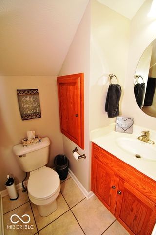 933 Amesbury Court, Indianapolis, IN 46217