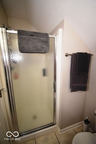 933 Amesbury Court, Indianapolis, IN 46217