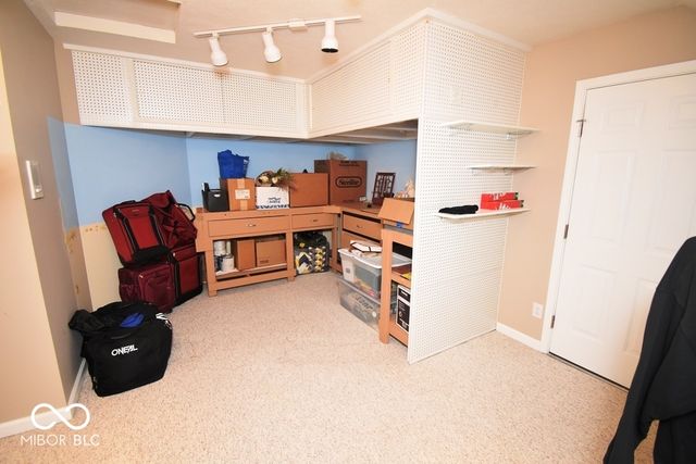 933 Amesbury Court, Indianapolis, IN 46217