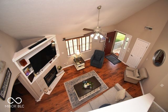 933 Amesbury Court, Indianapolis, IN 46217