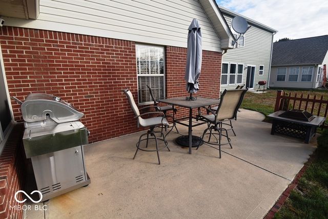 933 Amesbury Court, Indianapolis, IN 46217