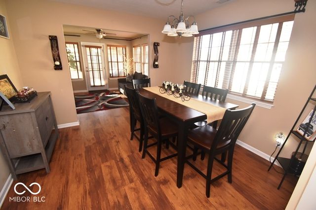 933 Amesbury Court, Indianapolis, IN 46217