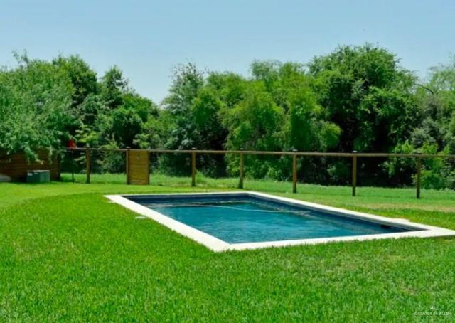 1005 W I Street, Mission, TX 78572