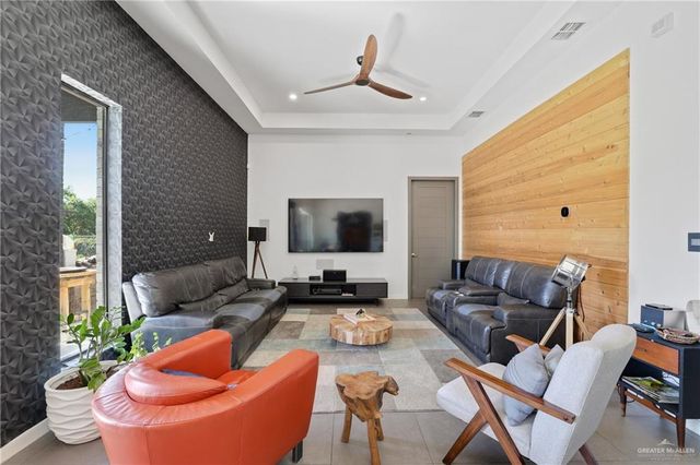 1005 W I Street, Mission, TX 78572