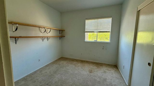 9164 Sunfire Way, Sacramento, CA 95826