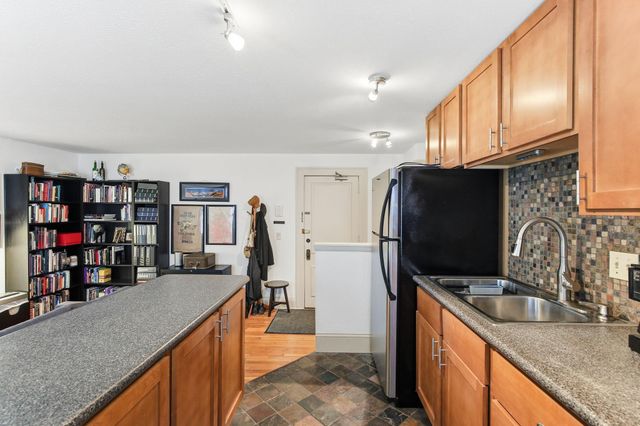 1901 Stevens Avenue 303, Minneapolis, MN 55403