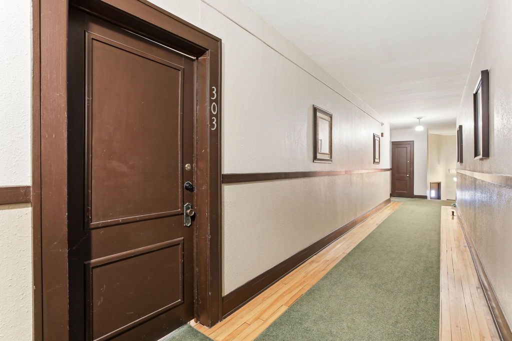 1901 Stevens Avenue 303, Minneapolis, MN 55403 — photo 3