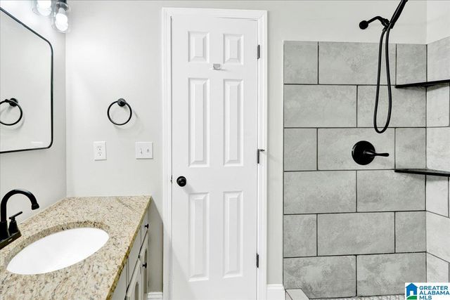 185 CRESCENT DRIVE, Mccalla, AL 35111