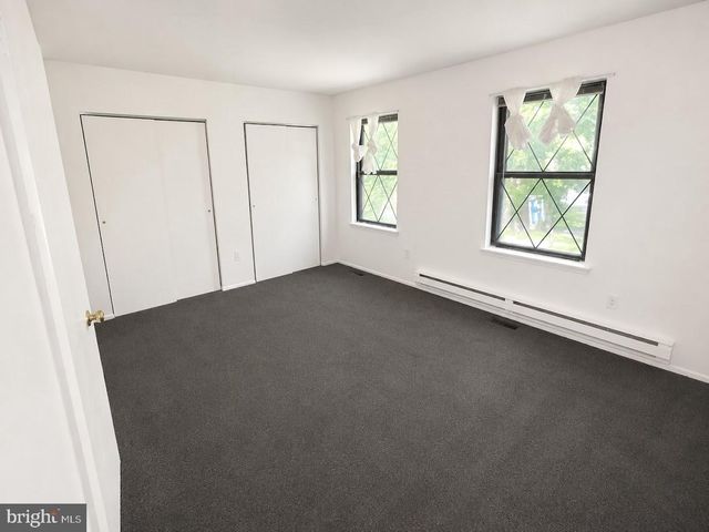 1 DOVER CT, Clementon, NJ 08021