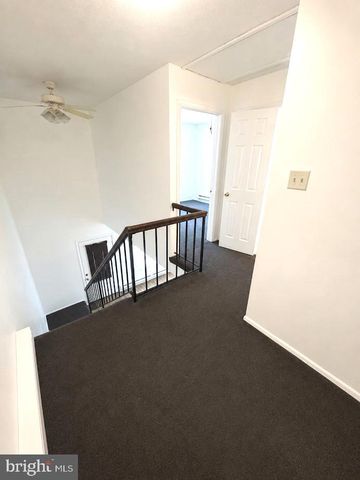 1 DOVER CT, Clementon, NJ 08021