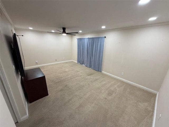 1804 Ashborough SE Way L, Marietta, GA 30067