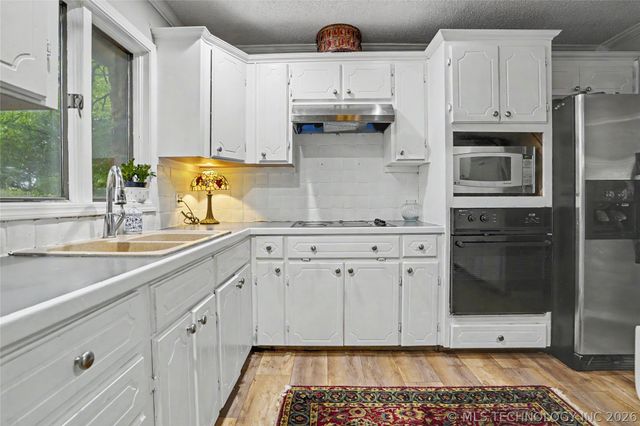 10947 S 209th East Avenue, Broken Arrow, OK 74014