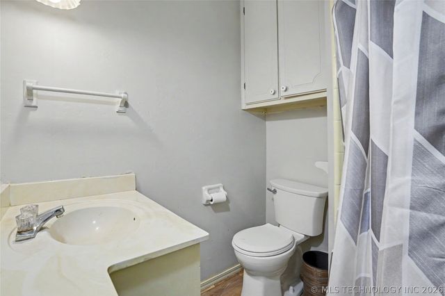 10947 S 209th East Avenue, Broken Arrow, OK 74014