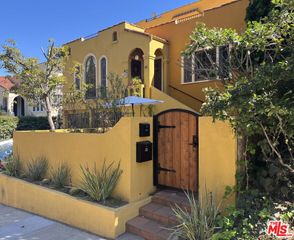 6910 Camrose Drive, Los Angeles, CA 90068