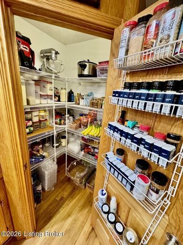 851 McAfee Ln, Salvisa, KY 40372