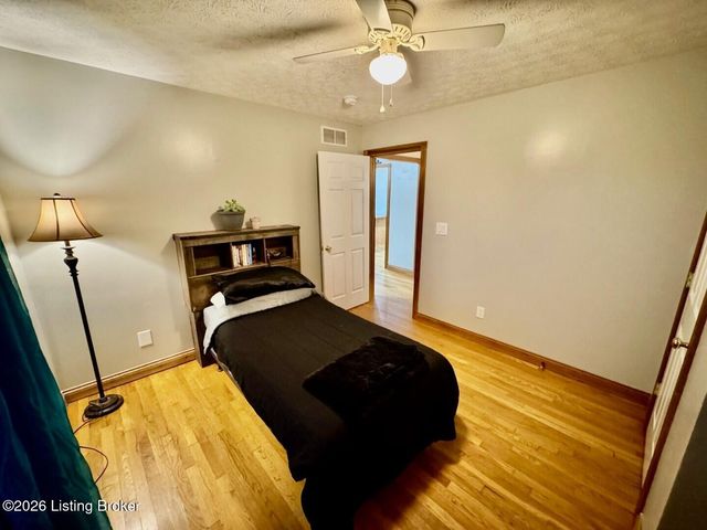 851 McAfee Ln, Salvisa, KY 40372