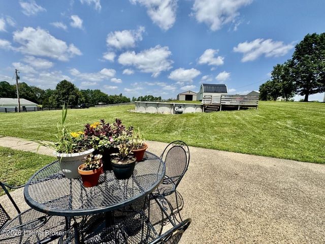 851 McAfee Ln, Salvisa, KY 40372