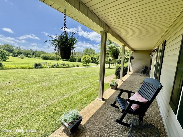 851 McAfee Ln, Salvisa, KY 40372