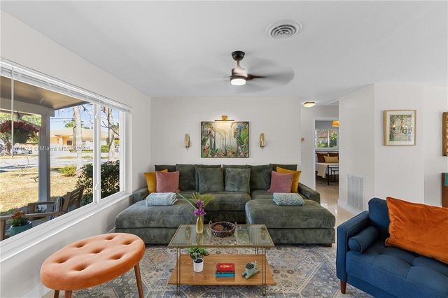 1116 SE 13th Court, Deerfield Beach, FL 33441