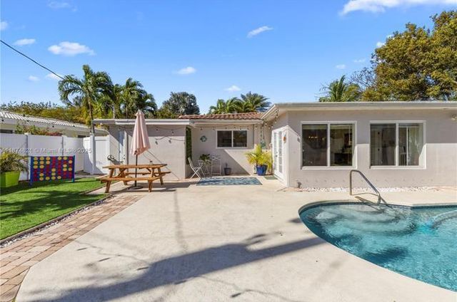 1116 SE 13th Court, Deerfield Beach, FL 33441