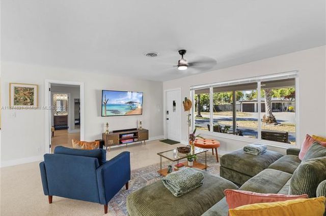 1116 SE 13th Court, Deerfield Beach, FL 33441