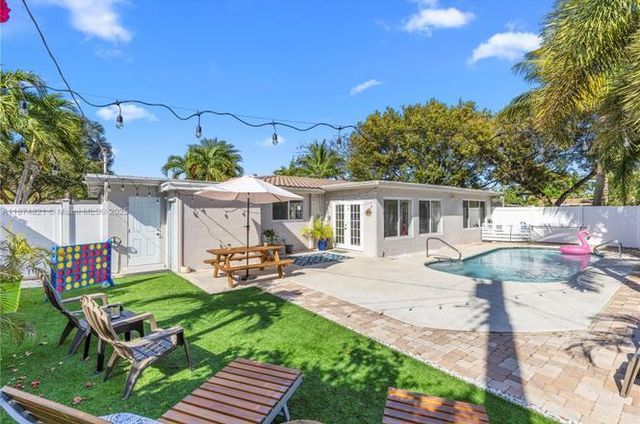 1116 SE 13th Court, Deerfield Beach, FL 33441