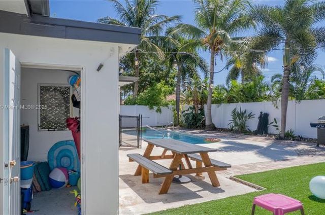 1116 SE 13th Court, Deerfield Beach, FL 33441