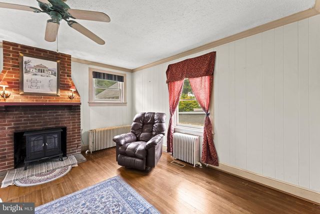133 WATERLOO ST, Warrenton, VA 20186