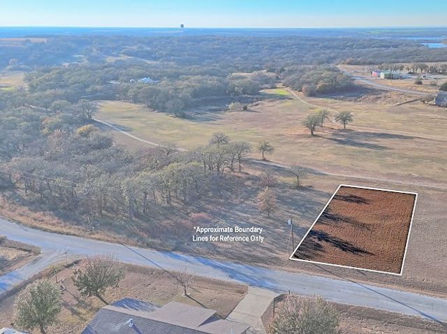 141 Diamond Oaks Drive, Nocona, TX 76255