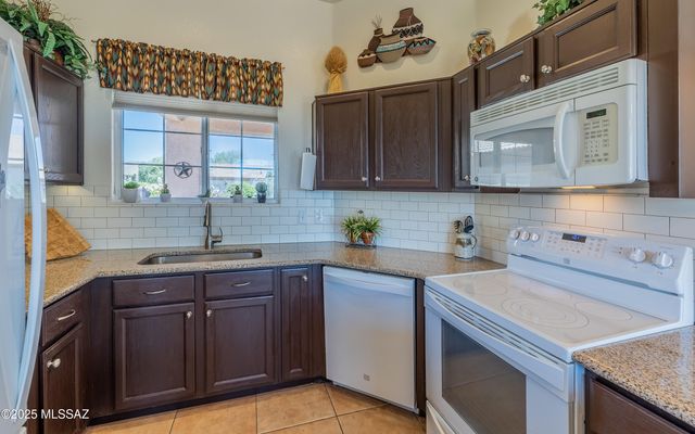 5379 W Tearblanket Place, Marana, AZ 85658