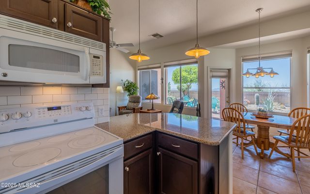 5379 W Tearblanket Place, Marana, AZ 85658