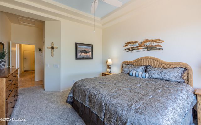 5379 W Tearblanket Place, Marana, AZ 85658