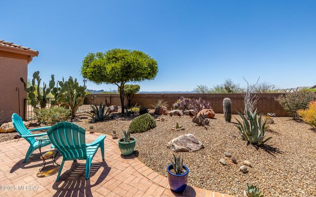 5379 W Tearblanket Place, Marana, AZ 85658