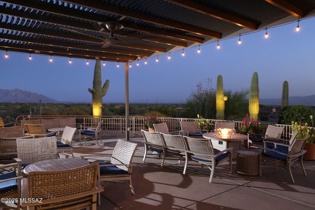 5379 W Tearblanket Place, Marana, AZ 85658