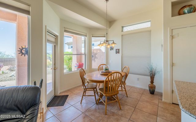 5379 W Tearblanket Place, Marana, AZ 85658