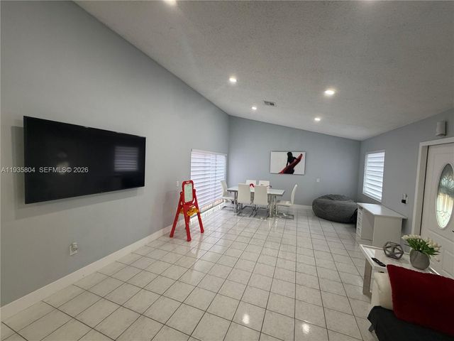 25050 SW 129th Ct, Homestead, FL 33032