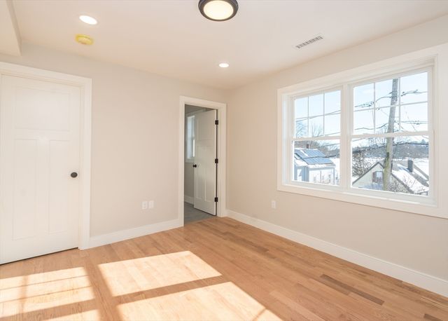 89 Hardy Pond Road, Waltham, MA 02452