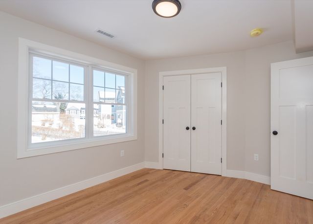 89 Hardy Pond Road, Waltham, MA 02452