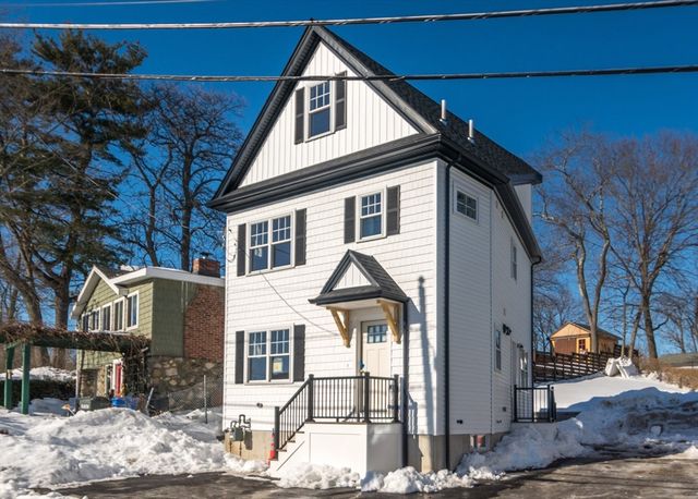 89 Hardy Pond Road, Waltham, MA 02452