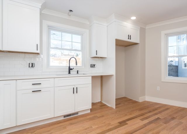 89 Hardy Pond Road, Waltham, MA 02452