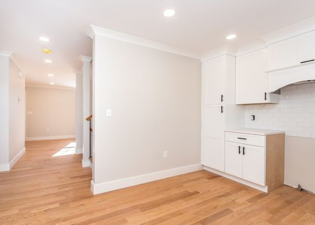 89 Hardy Pond Road, Waltham, MA 02452